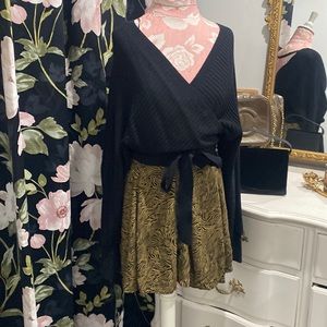 🍋 Urban Outfitters Skater Zebra Print Mini Skirt Size S